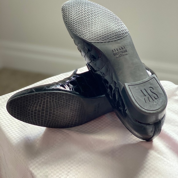 Stuart Wietzman Croc Embossed Loafers - Picture 5 of 6